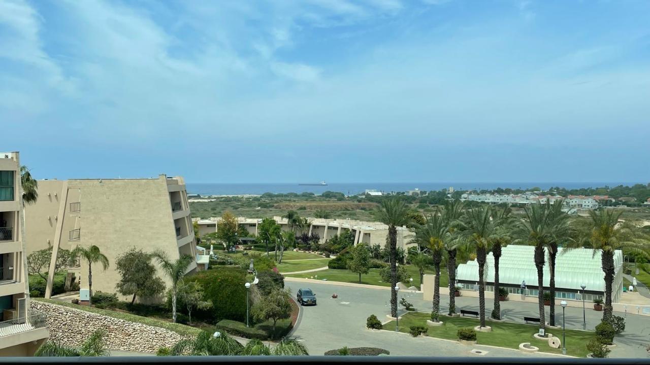 קיסריה נאות גולף- Oren Apartment Exterior photo